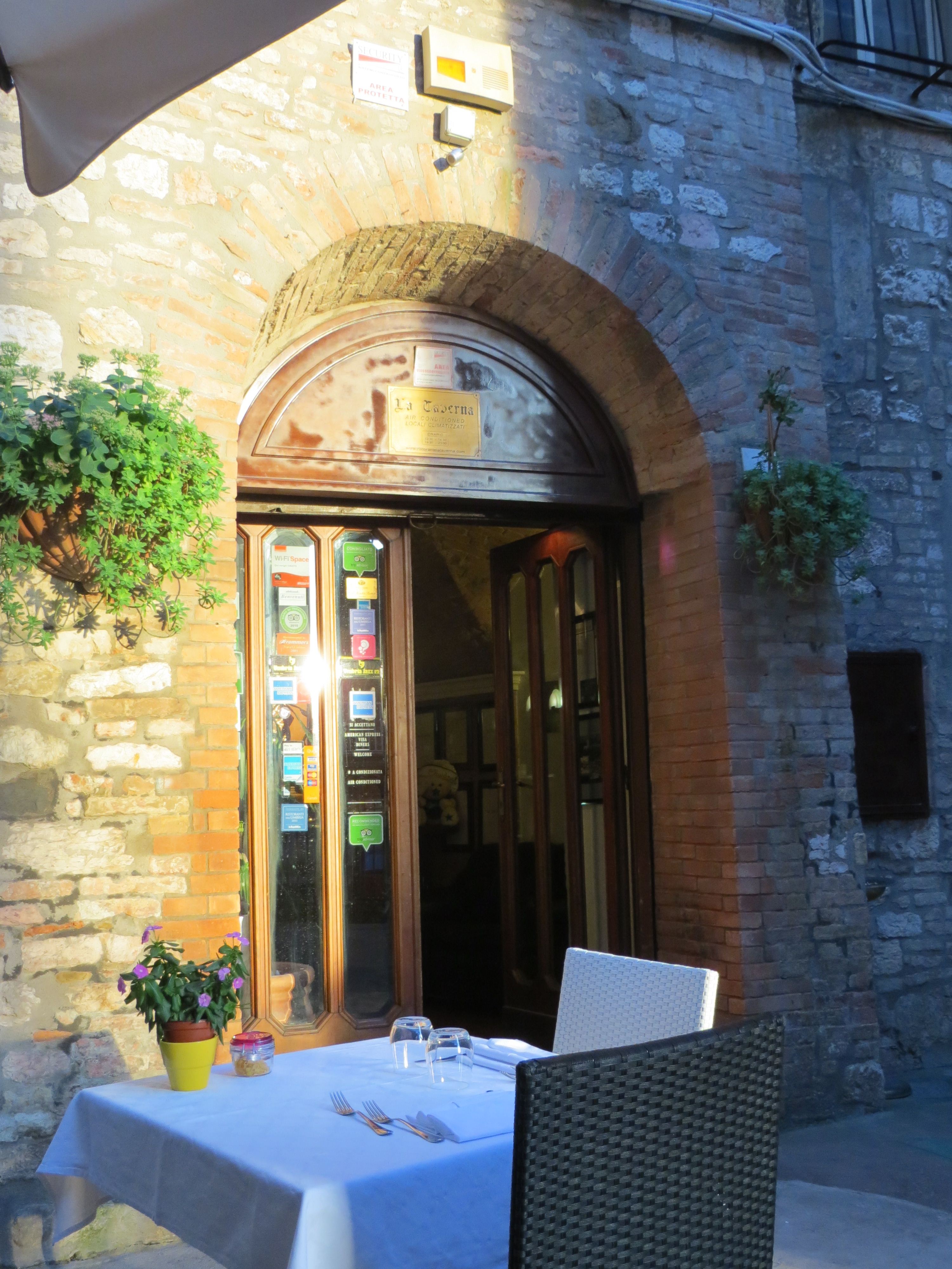 La Taverna, Perugia, Italy | Bob's Beer Blog