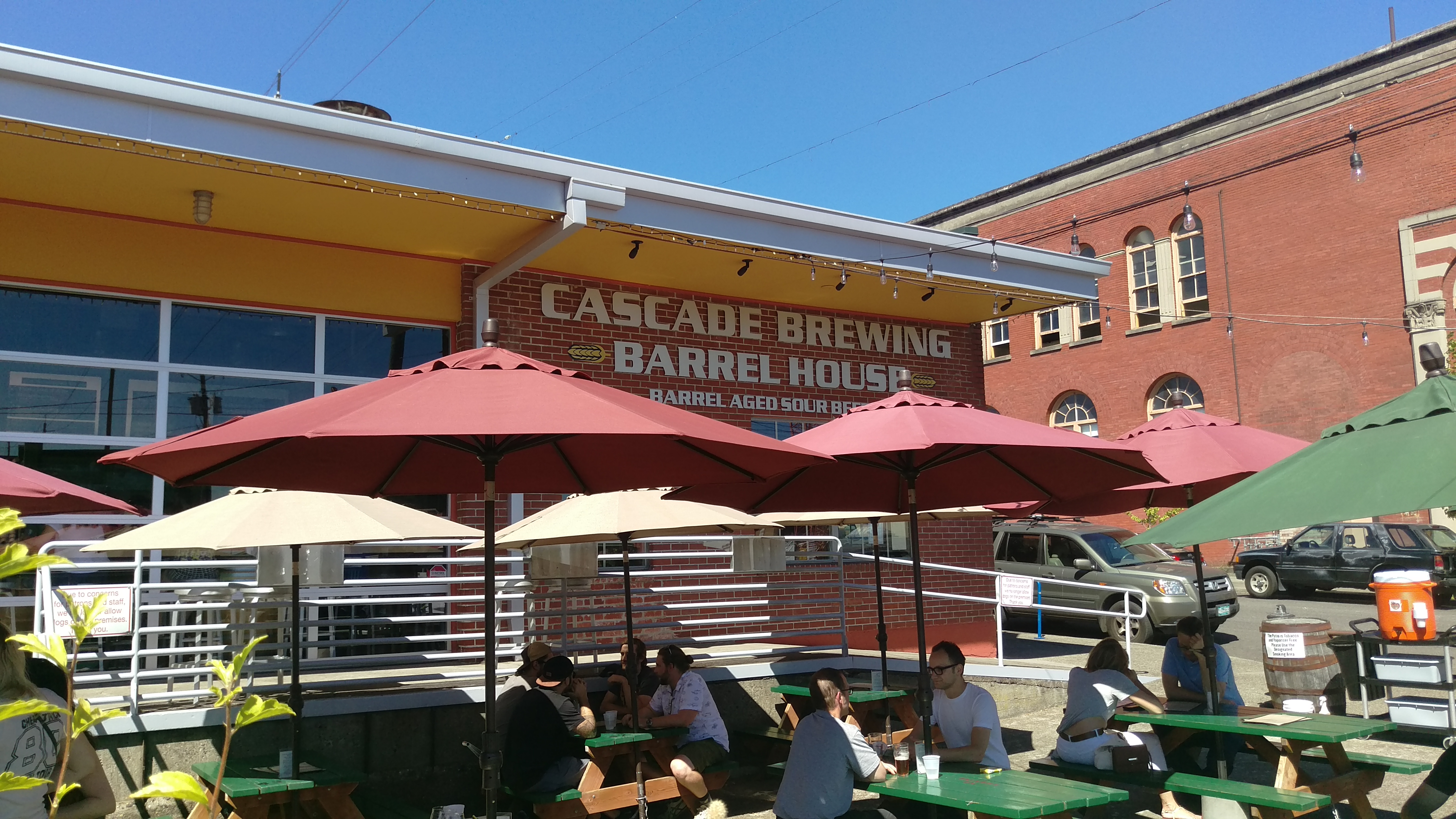 cascade brewing barrel house, portland, OR Bob's Beer Blog