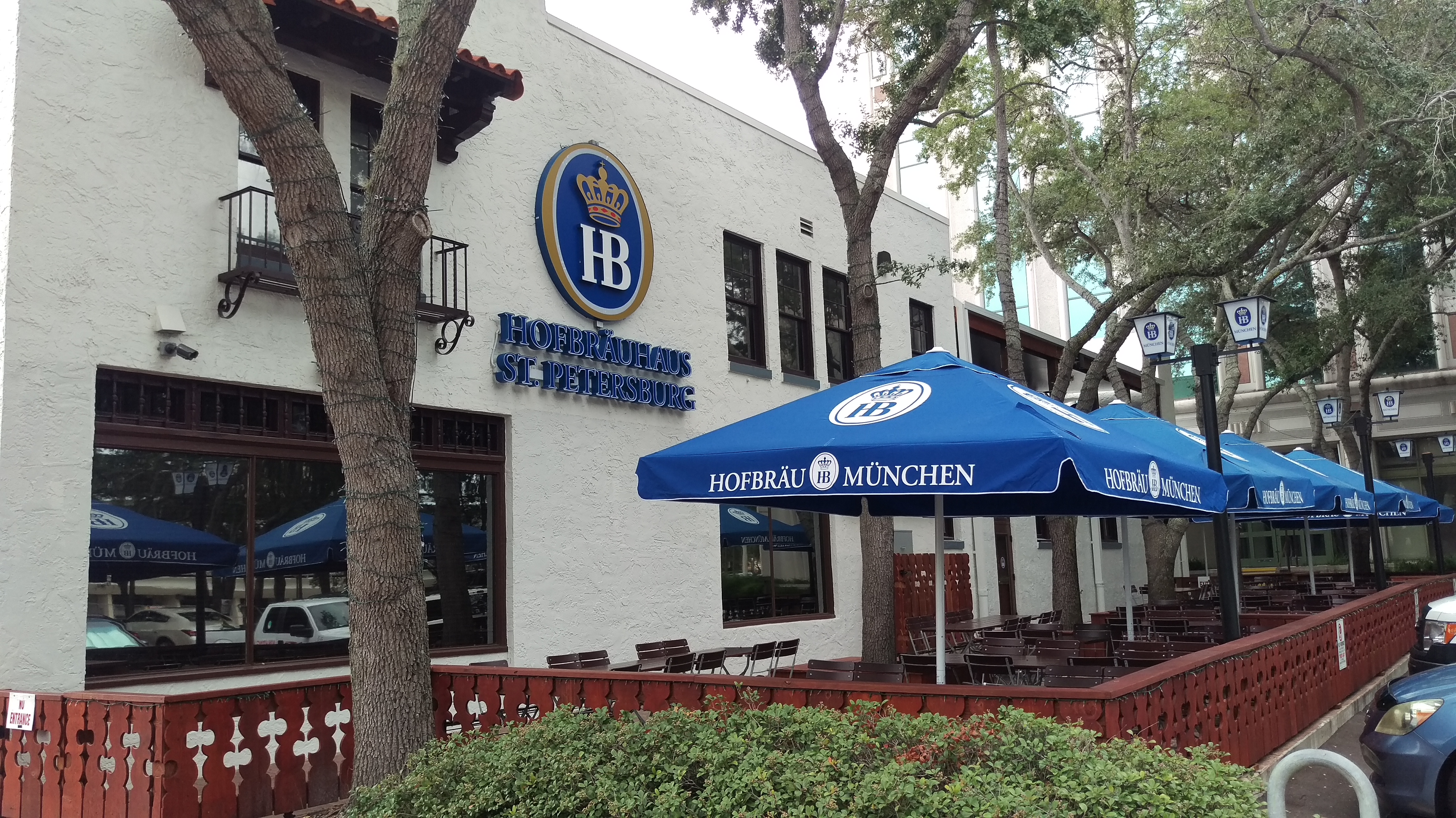 Hofbrauhaus St Petersburg: Authentic Bavarian Dining And Entertainment