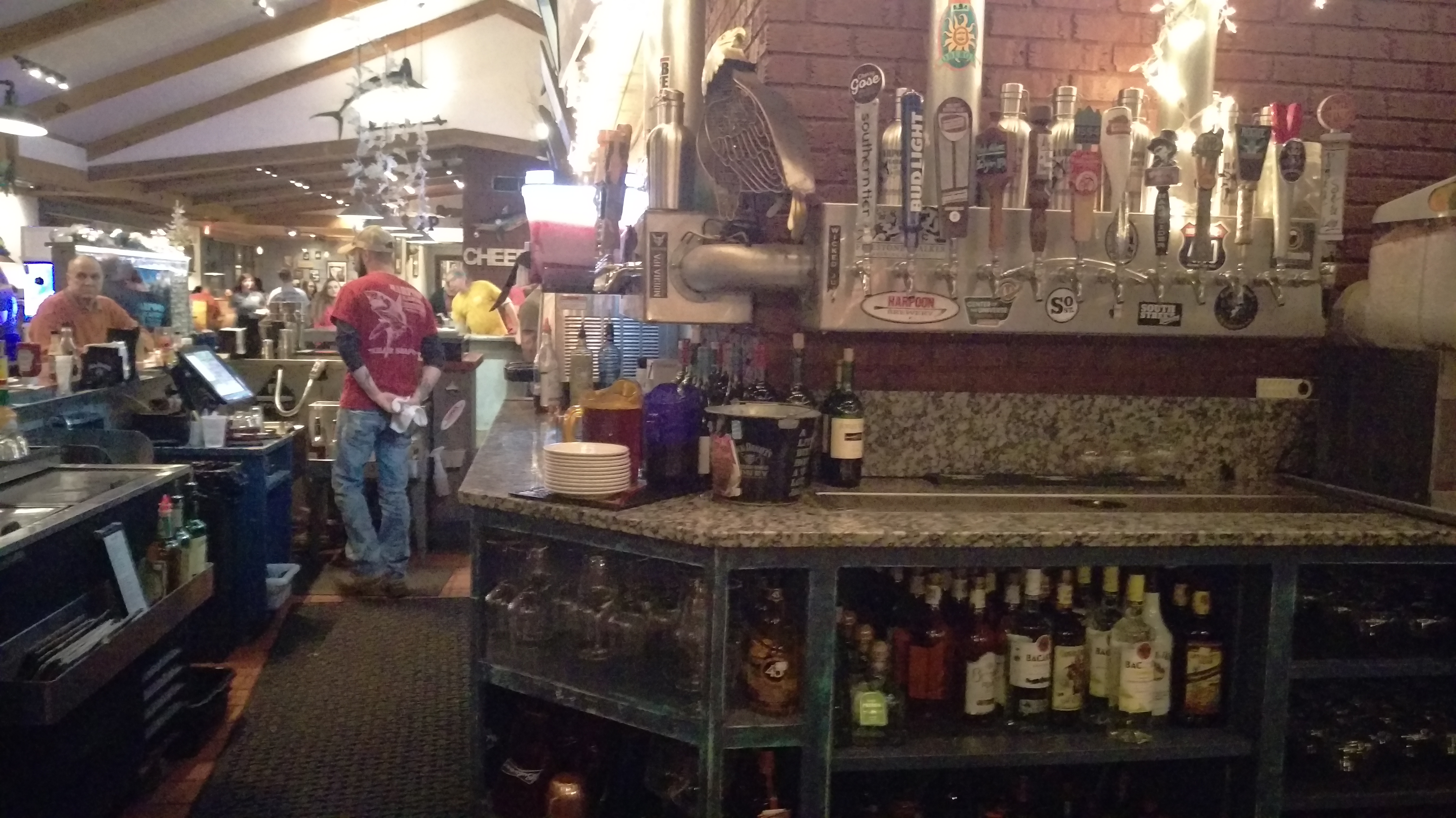 Harpoon Larry's Fish House & Oyster Bar, Newport News, VA Bob's Beer Blog