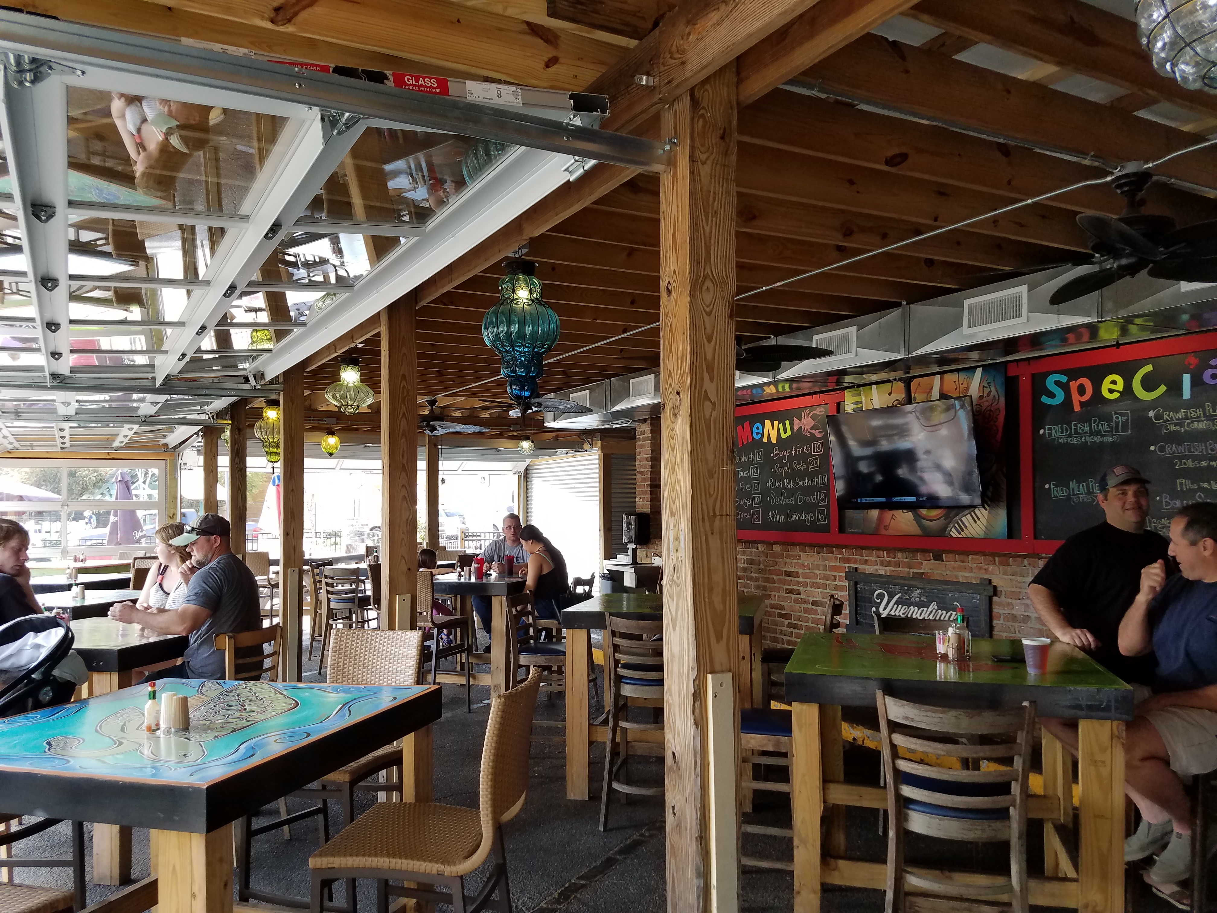 The Crawfish House & Grill, Ocean Springs, MS Bob's Beer Blog